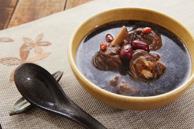 党参杏仁川贝老鸭汤