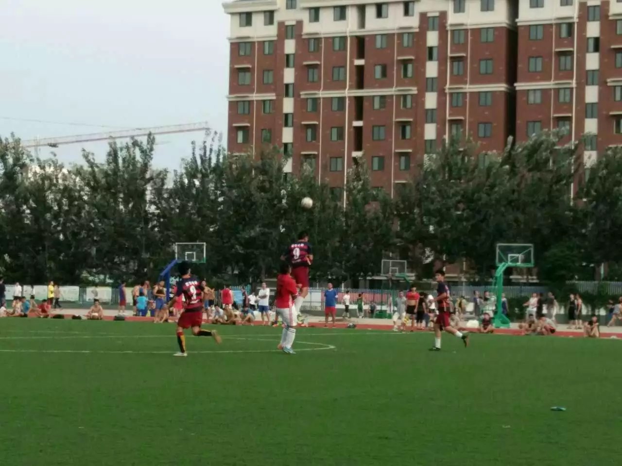 东平县超越足球俱乐部