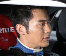 李晨