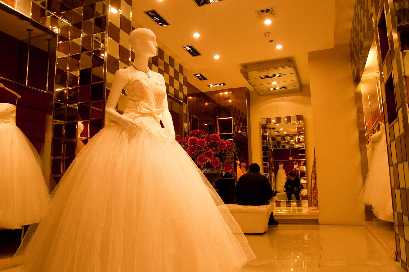 荆州巴黎婚纱摄影机构