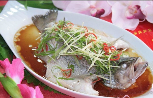 清蒸鲈鱼的做法步骤图