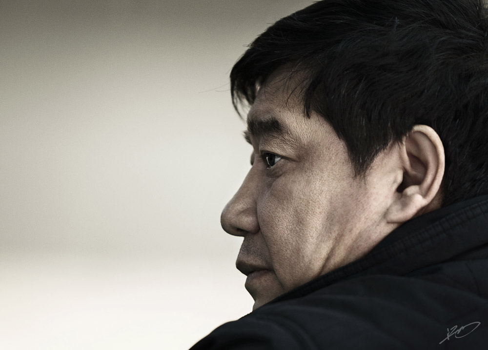  p data-id="gnx43q8dcn">汤辉,北京人,著名摄影师,"中国脸"公益传播