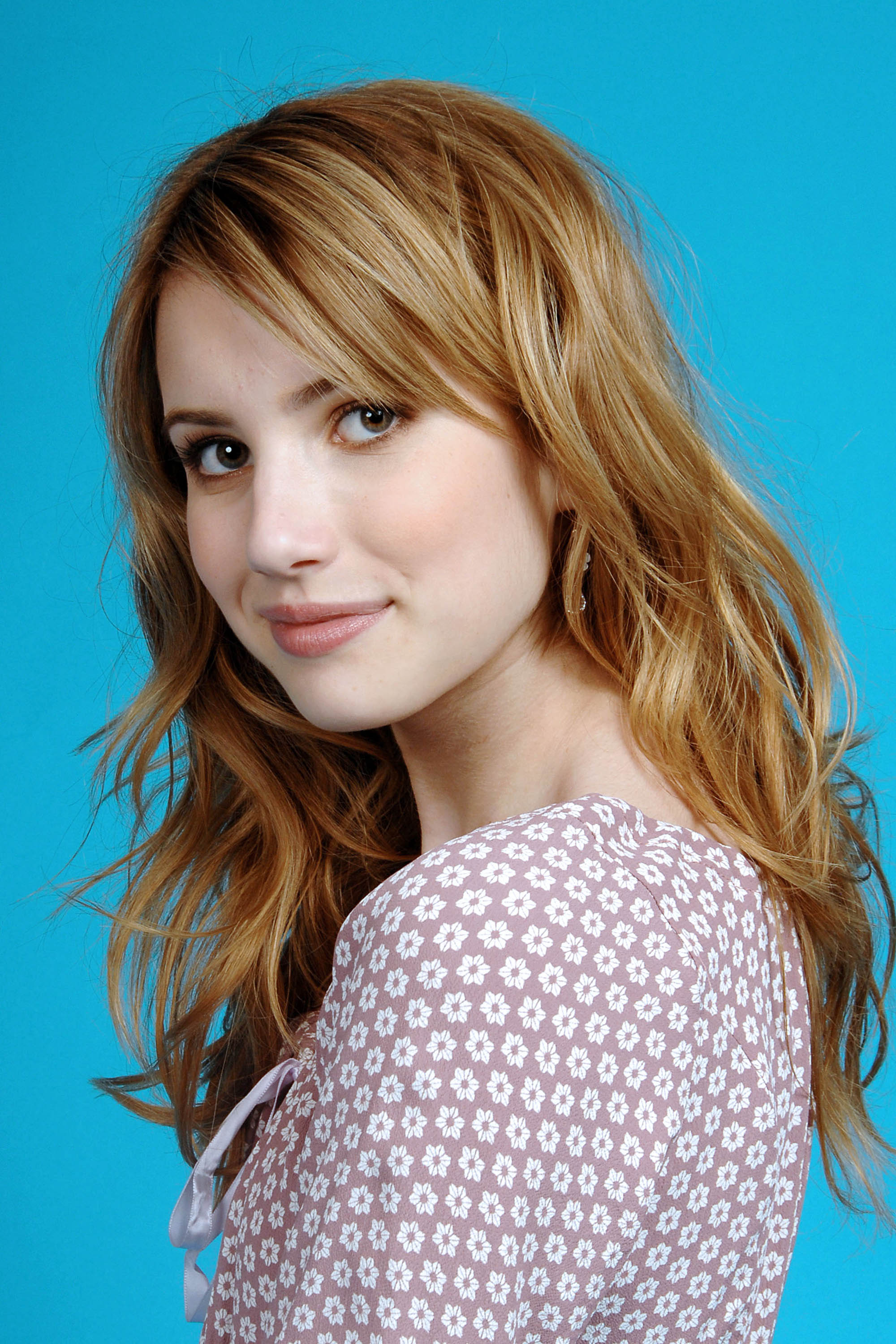  p>艾玛·罗伯茨(emma roberts),1991年2月10日出生于美国纽约州莱茵