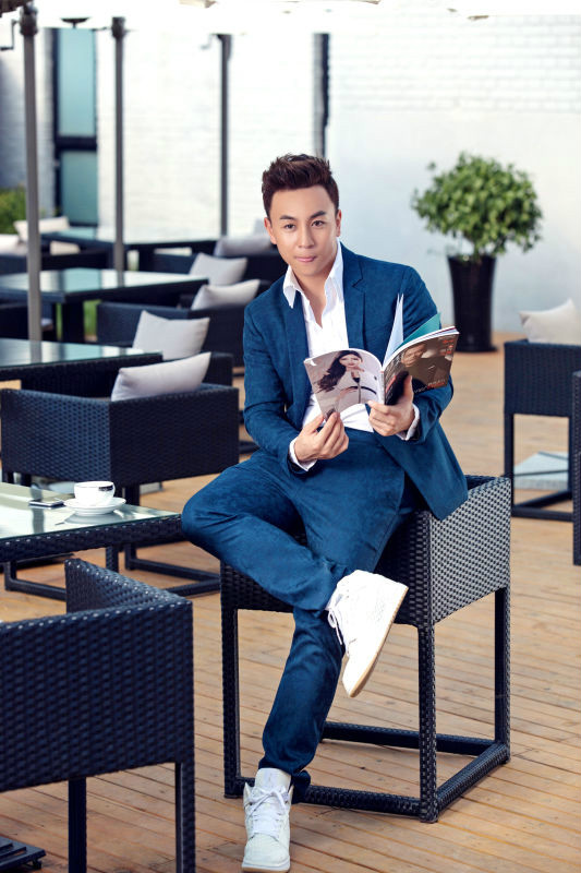  p>释小龙(ashton chen),本名陈小龙,1988年1月6日出生于河南省郑州市