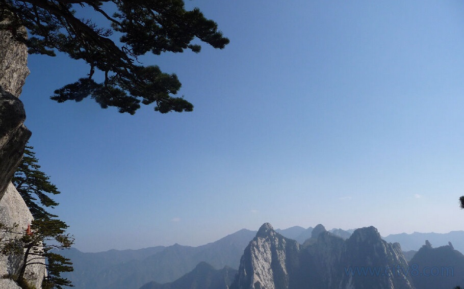  p>三凤山在 a target="_blank" href="/item/华山/198" data-lemmaid