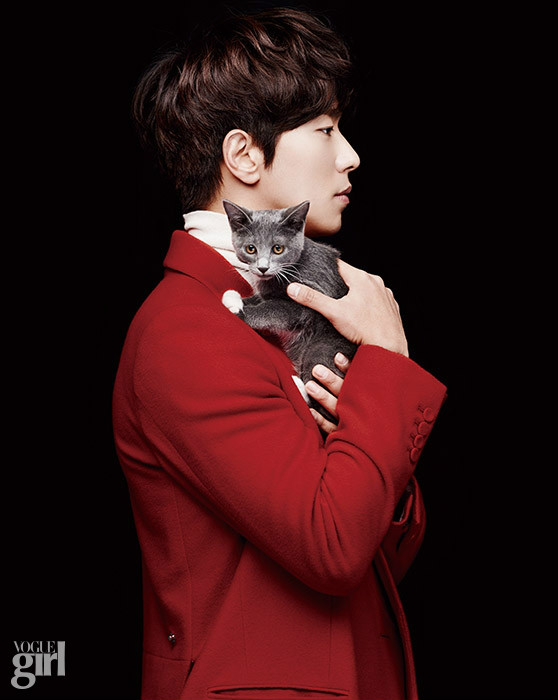  p>尹贤敏,1985年4月15日出生,韩国演员,前职业棒球运动员.