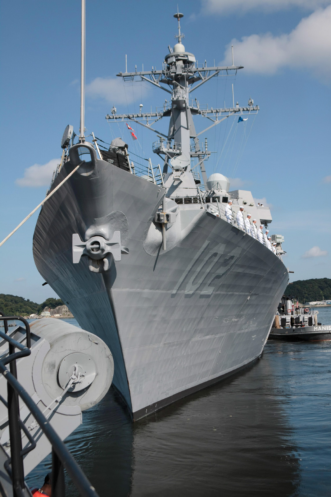 桑普森号驱逐舰是美国海军阿利·伯克级型驱逐舰的第52艘.