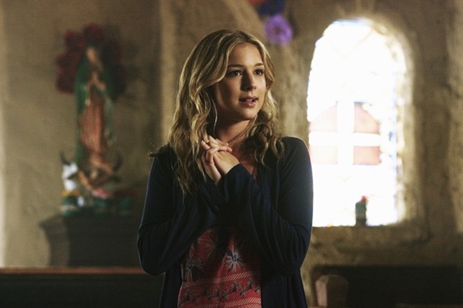  p>艾米丽·万凯普(emily vancamp),1986年5月12日出生于 a target="