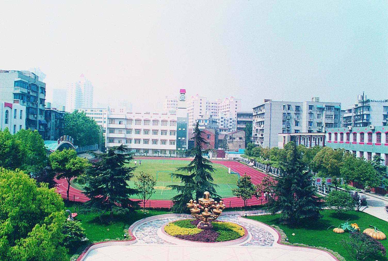 武汉市育才小学