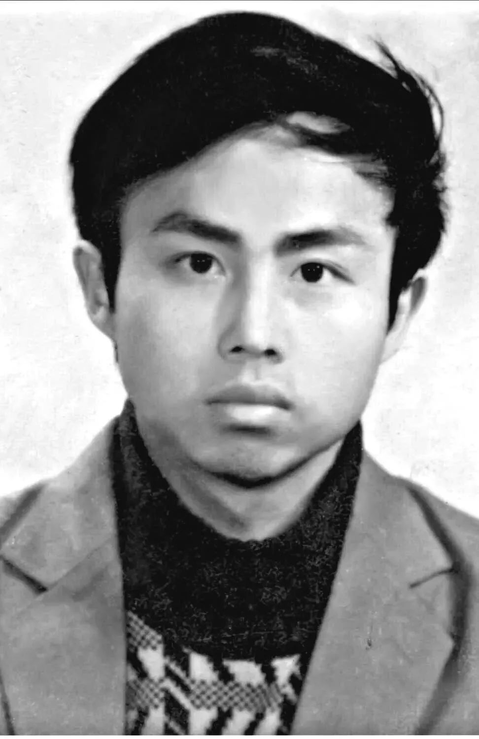海子33周年祭：时常忘记他的忌日，总会想起他的诗_百科TA说