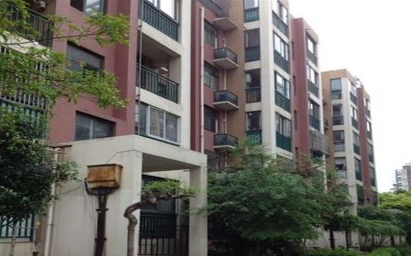 p>幸福人家南苑位于武汉市江岸后湖,由武汉市平安置业有限公司建成
