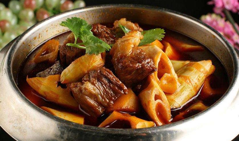 笋干焖牛腩