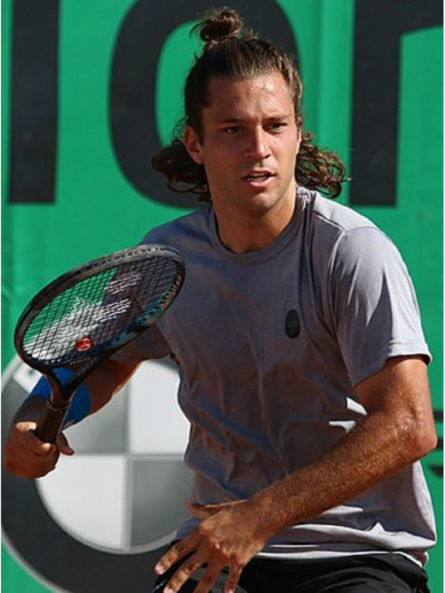  p>亚历克西·加拉尔诺(alexis galarneau),1999年3月2日出生于加拿大