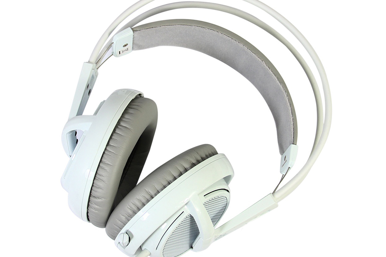 ">steelseries西伯利亚v2 霜冻之蓝版是steelseries品牌下的一款耳机