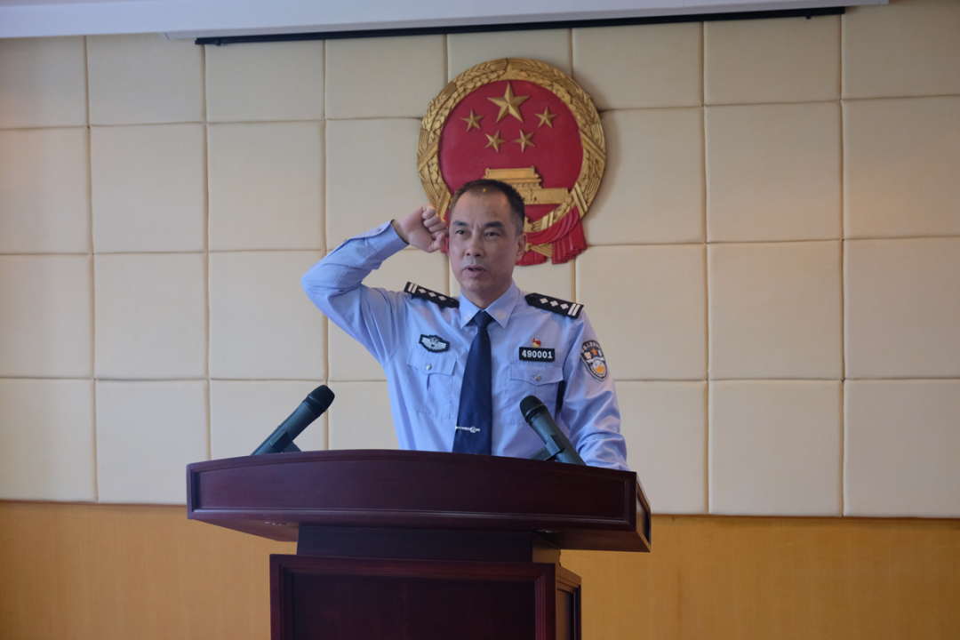  p> 陈宏斌,现任泉州市永春县人民政府副县长,县公安局局长.