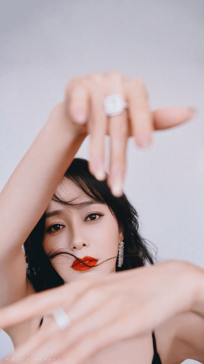  p>秦岚(qin lan),1979年7月17日出生于辽宁省沈阳市沈河区,毕业于 a