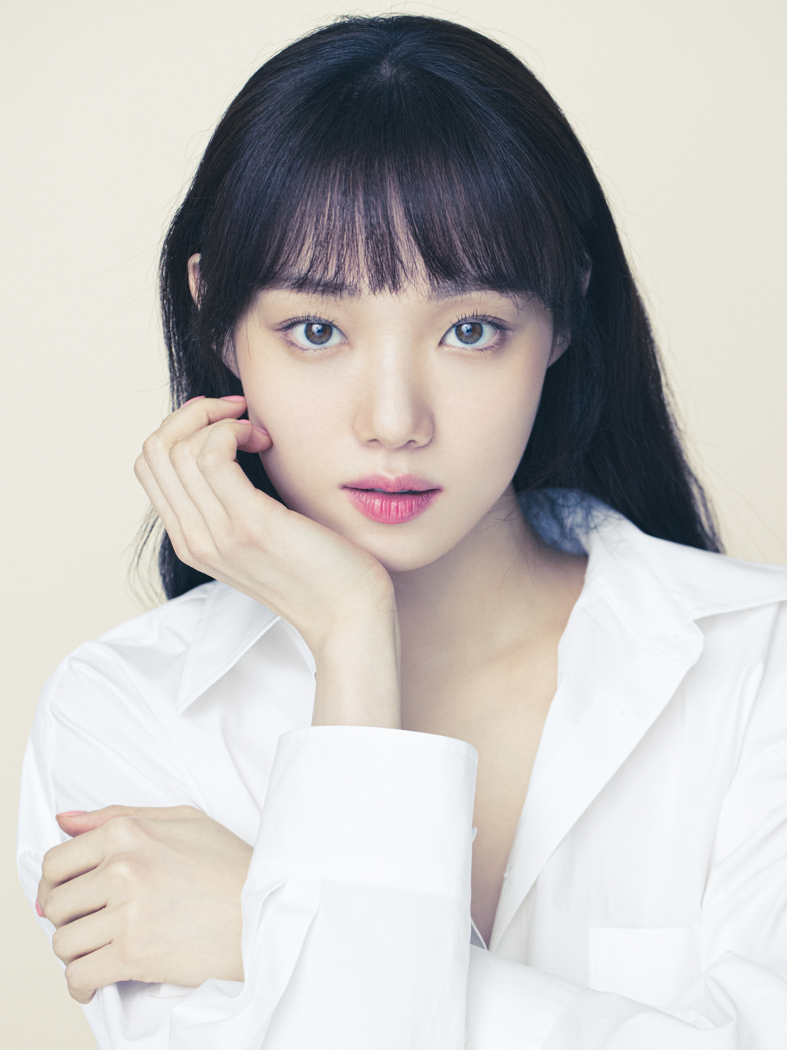 lee sung kyung),1990年8月10日出生于韩国京畿道,韩国女