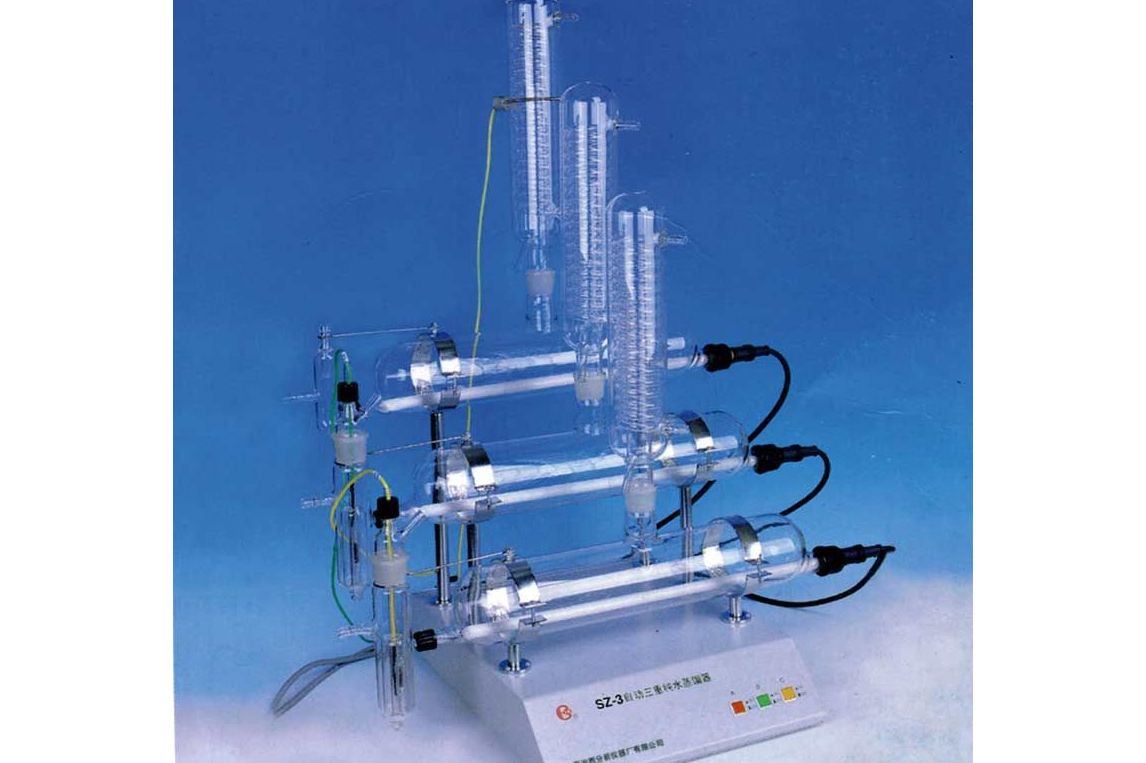 石英三重纯水蒸馏器
