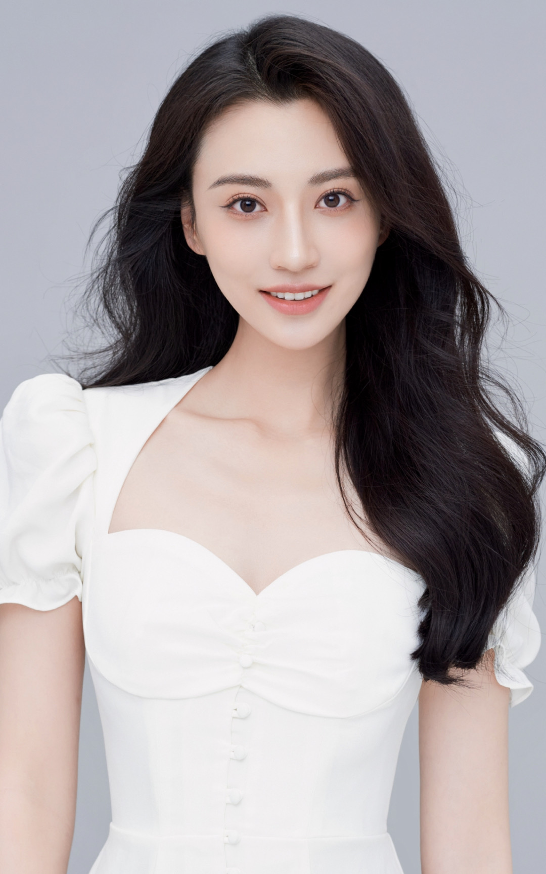  p data-id="gnwik36brp">范桢,出生于甘肃省兰州市,中国内地影视女