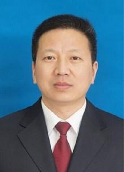  p>成学斌,男,汉族,1967年1月生,安徽来安人,省委党校研究生学历,会计