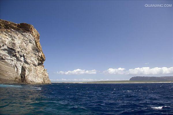 2公里)宽的考拉卡希海峡(kaulakahi)就是神秘的尼豪岛(又译 a target=