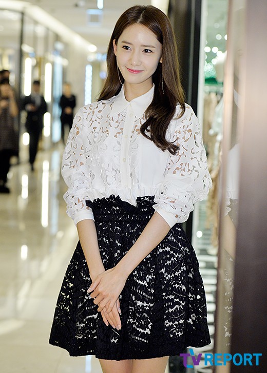  p>林允儿(yoona),1990年5月30日出生于韩国首尔永登浦区,韩国女歌手