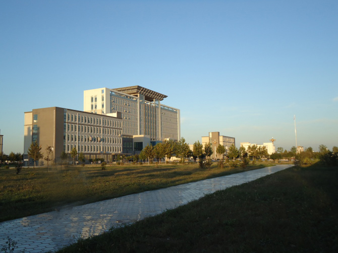  p>沧州师范学院( i>cangzhou normal university /i>)坐落于河北省
