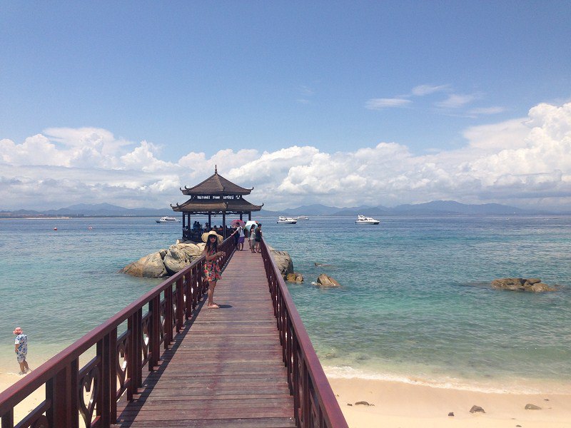  p>情人岛原名后门山,位于 a target="_blank" href="/item/朱家尖