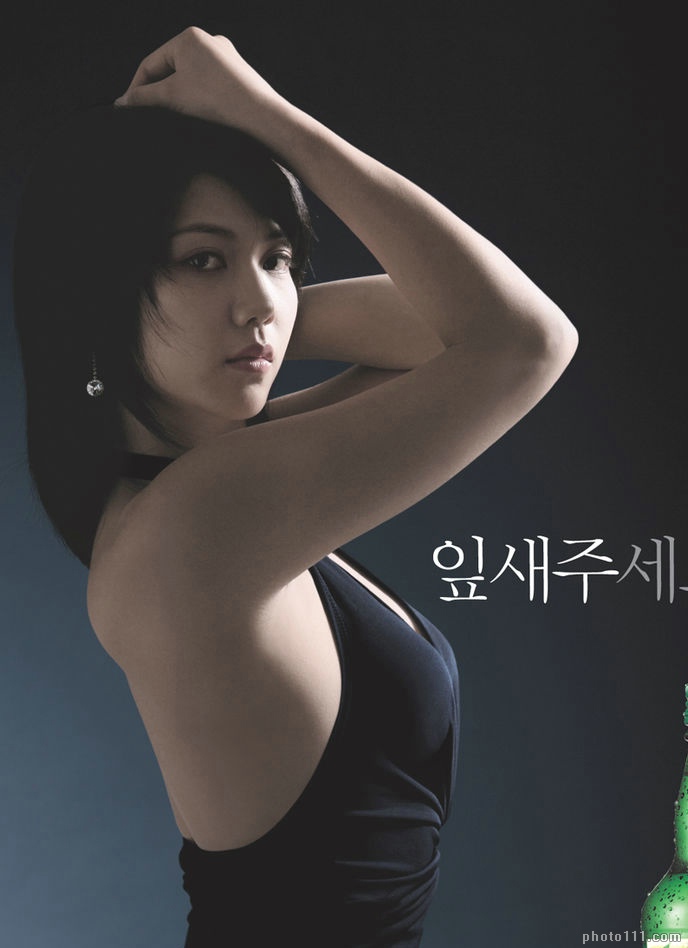  p>金玉彬(         ),1987年1月3日出生于韩国全罗南道顺天市,韩国女