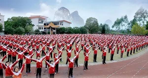 桂林泓文实验学校