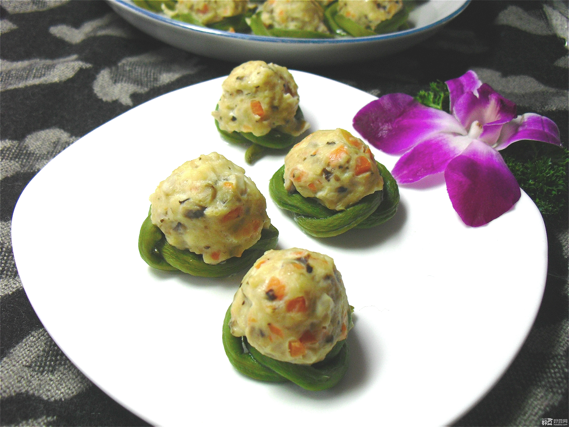 胡萝卜鸡肉丸子