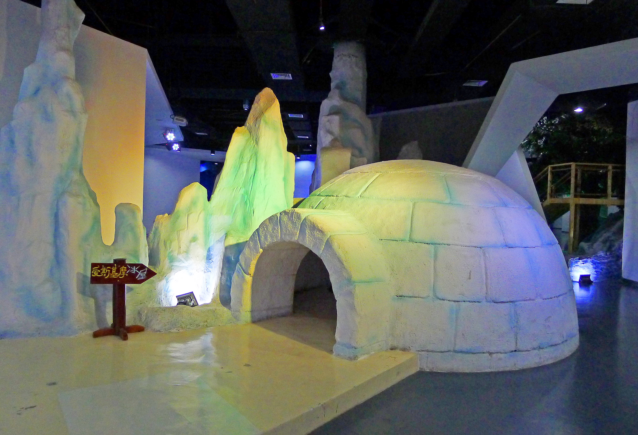  p>大丰海洋科技馆位于黄海之滨的大丰市,占地面积1.