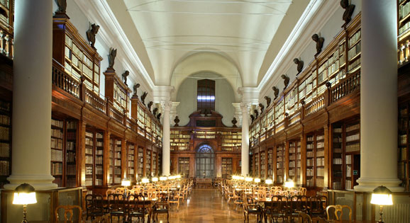 data-id="gnbukl4qfk">热那亚大学(università di genova)是意大利一