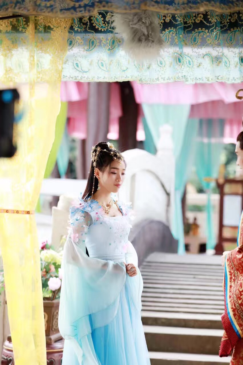  p>卢小娟(芊芊),5月7日出生于福建省龙岩市,中国内地女 a target="