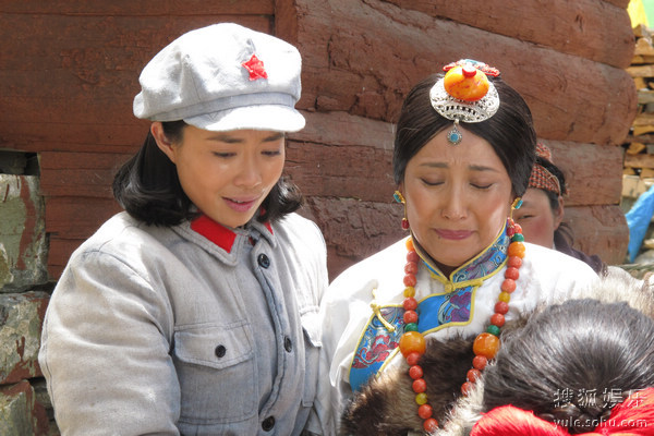 lemmaid="305391">中央戏剧学院 /a>表演系09年本科,中国内地女演员