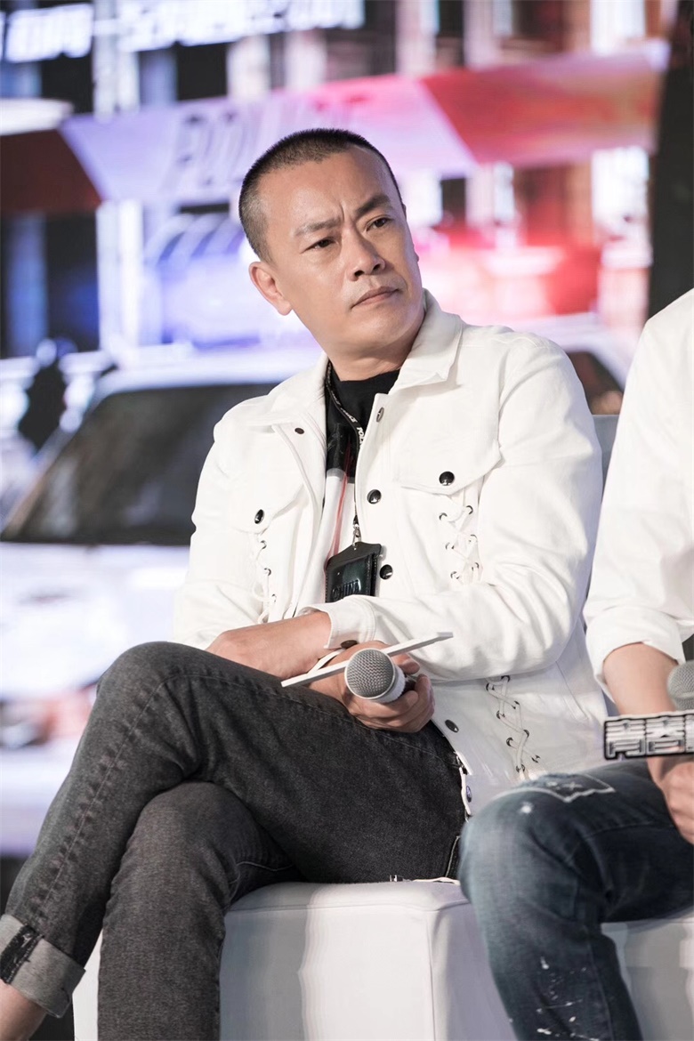 ="gnbkc8tfjk">李培铭,1968年出生于中国辽宁省大连市,中国内地男演员