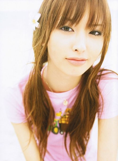  p>铃木惠美,原名吴子靓,1985年出生于中国上海,日籍华裔模特,演员