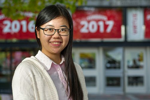 11月8日获得" a target="_blank" href="/item/吕令子奖学金/2216768"