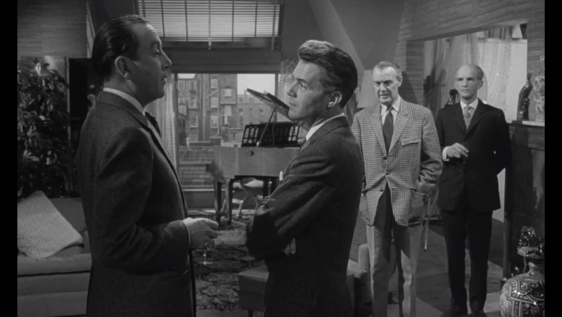 ">巴兹尔·迪尔登 /a>执导, a target="_blank" href="/item/德克