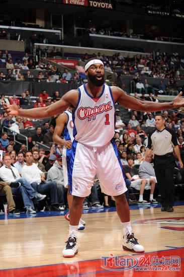 拜伦·沃尔特·路易斯·戴维斯