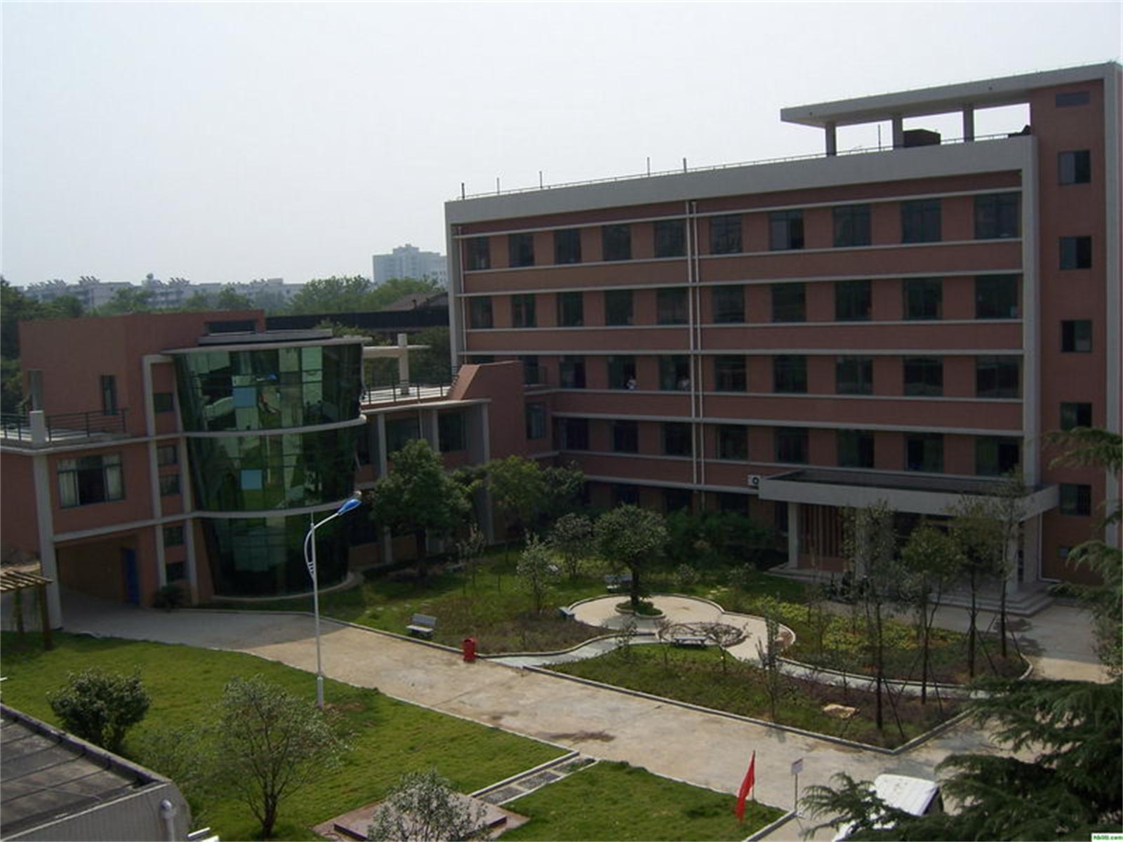 湖北轻工业职业技术学院