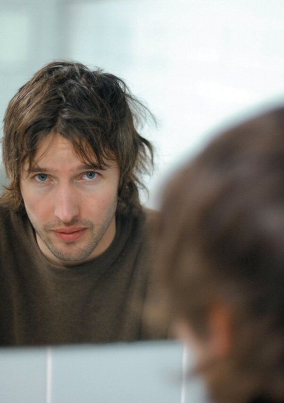  p>詹姆斯·布朗特(james blunt),1974年2月22日出生于 a target="