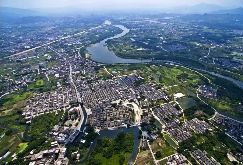 溪南村是广东省普宁市梅塘镇下辖村,位于