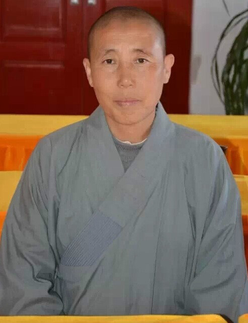 1997年,果海法师在吉林省四平市青云寺上安下吉老和尚座下剃度出家