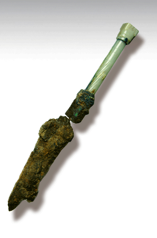 西周铜茎玉柄铁剑