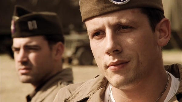  p>《兄弟连》是2001年播出的美国10集电视连续剧,改编自stephen