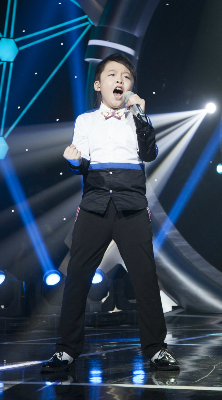  p data-id="gncnnsq9gn">李成宇 i>( /i>jeffrey li i>) /i>,2005年3