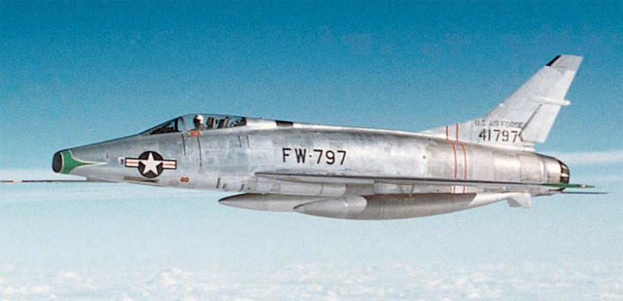 F-100战斗机_百度百科