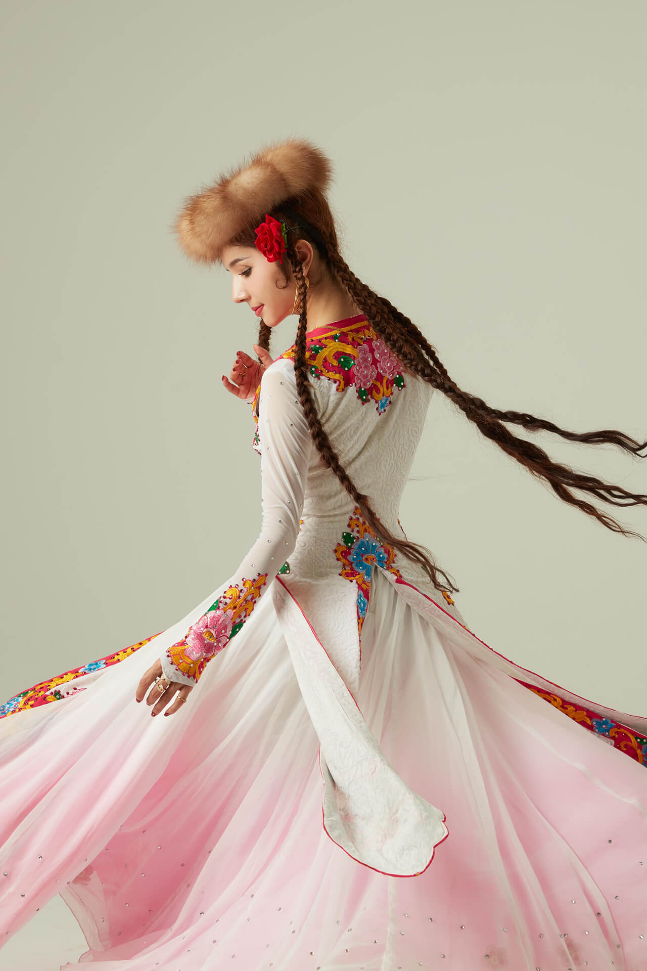  p>古丽米娜,全名古丽米娜·麦麦提(gülmire mehmet),新疆 a target=