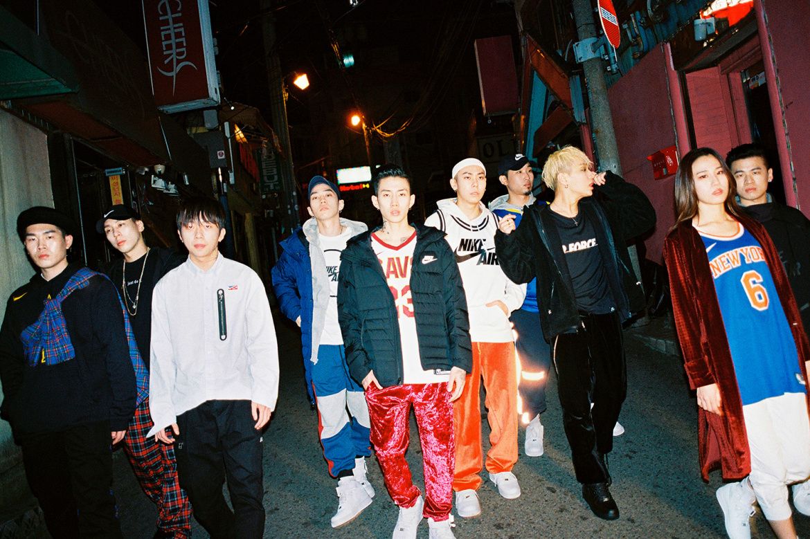  p>aomg是 a target="_blank" href="/item/朴宰范/8170048" data